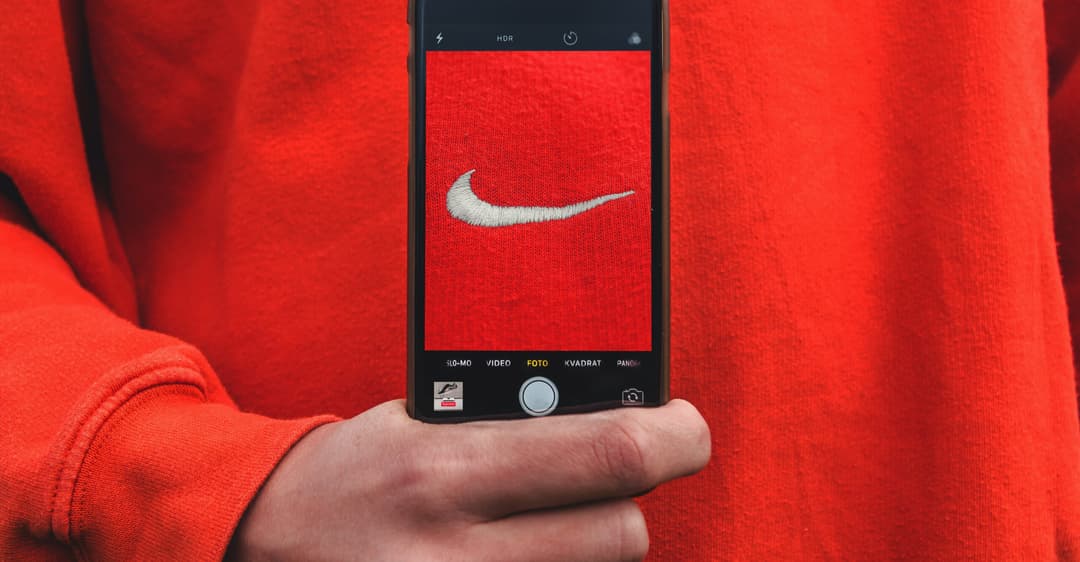 Brand loyalty vs customer loyalty. Here’s why your business needs both.